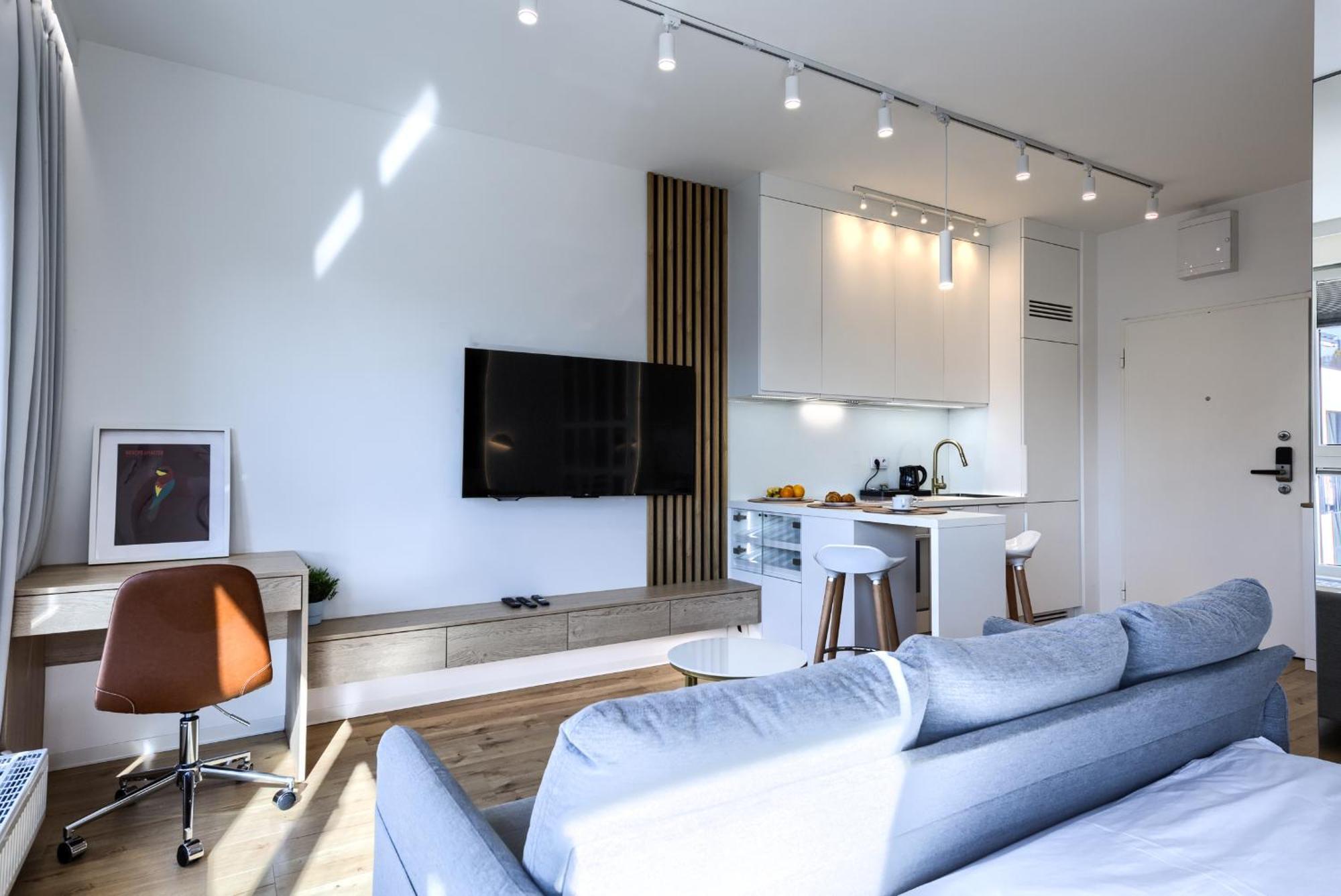 Apartament House Living